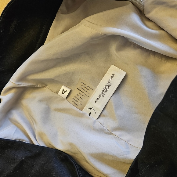 Ann Taylor EUC Two-Tone Black and Tan Skirt • Size 2 - Picture 11 of 13